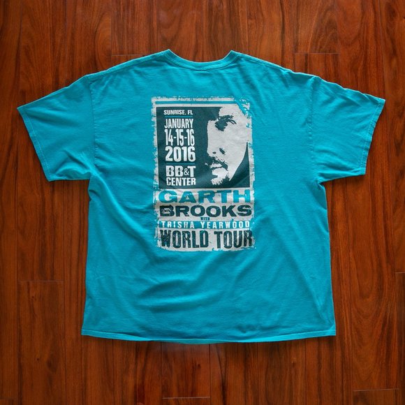 2016 Garth Brooks Trisha Yearwood Tour T-Shirt - Picture 2 of 5